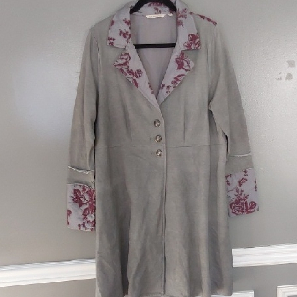 Soft Surroundings Light Gray Trench Coat with Pink Floral Trim